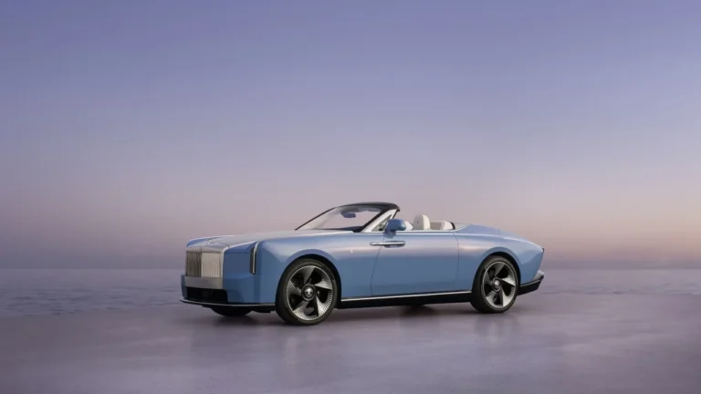 Tohle má být budoucnost Rolls-Royce? Nightingale vypadá jako sen z jiné éry